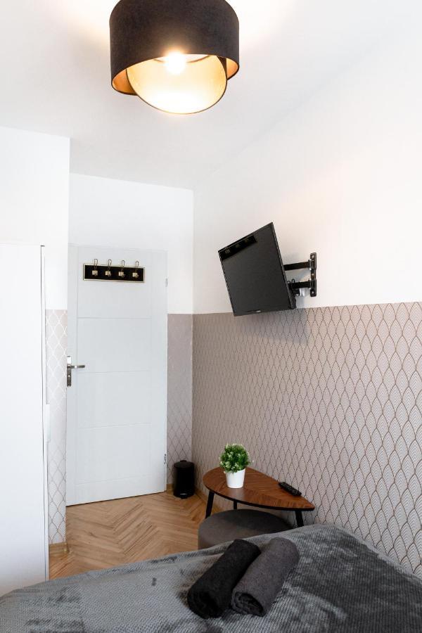 Clicktheflat Conrada Apart Rooms Warsaw Exterior photo